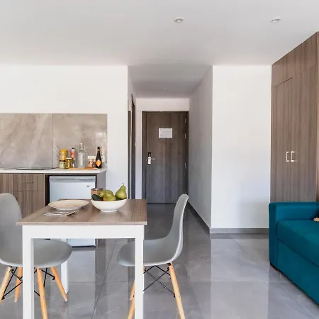 Appartement Charming,Modern And Bright Apartment In Sunny Ayia Napa All Yours